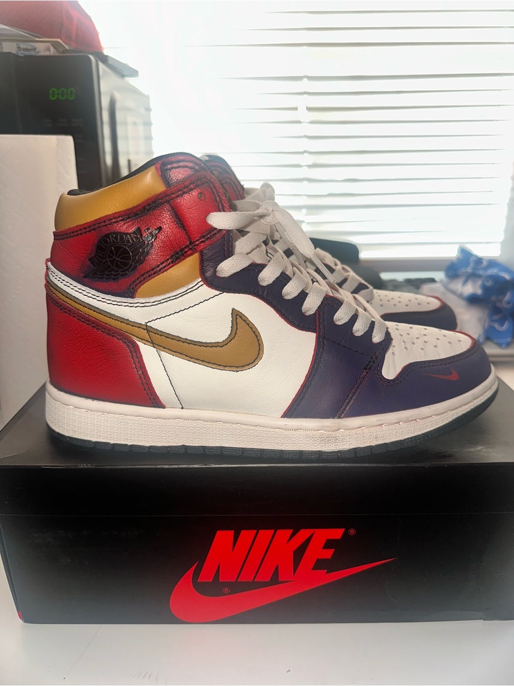 Air Jordan 1 Retro High SB “LA to CHI”